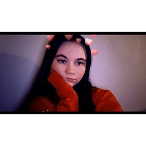 Meet your Posher, Jade